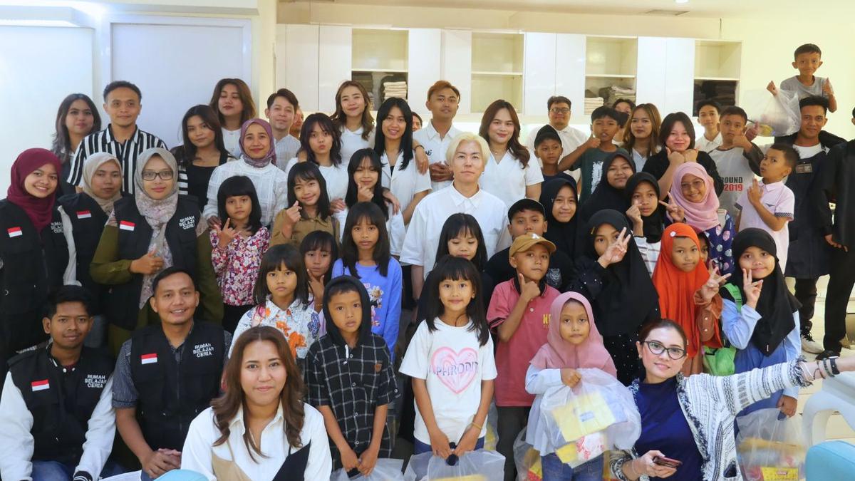 One Piece Hair Studio Gelar Acara Amal bersama Rumah Belajar Ceria Joglo Hadirkan Satu Hari Penuh Kasih