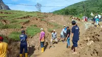 Bencana tanah longsor di Desa Panyindangan, Kecamatan Sukatani, Kabupaten Purwakarta, yang terjadi beberapa waktu lalu. Foto (Istimewa)