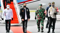 Presiden Jokowi tiba di Kabupaten Tapanuli Utara dengan Pesawat Kepresidenan Indonesia-1 melalui Pangkalan TNI AU Halim Perdanakusuma. (Istimewa)