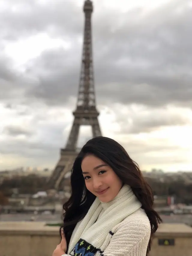 FOTO: Gaya Natasha Wilona Saat Pergi Berlibur, Tetap Stylish