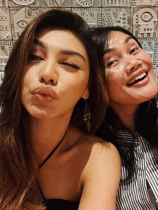 6 Potret Kebersamaan Jihane Almira dan Ibunda yang Jarang Tersorot, Kompak Banget