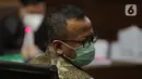 Terdakwa suap izin ekspor benih lobster tahun 2020, Edhy Prabowo saat sidang pembacaan tuntutan di Pengadilan Tipikor Jakarta, Selasa (29/6/2021). Mantan Menteri Kelautan dan Perikanan, Edhy Prabowo dituntut lima tahun penjara dan denda Rp 400 juta. (Liputan6.com/Helmi Fithriansyah)