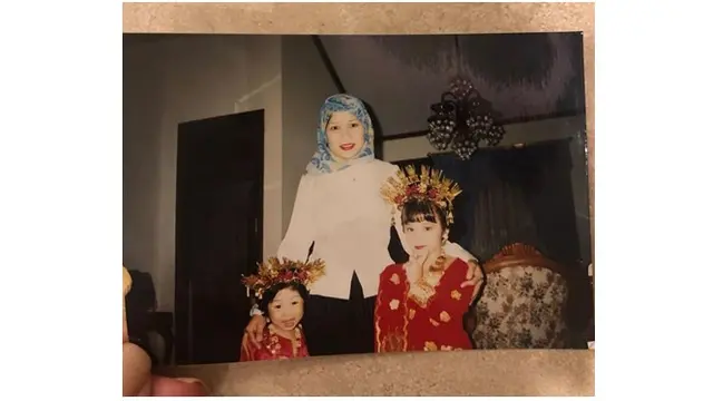 Nikita Willy merupakan salah satu artis yang memiliki keturunan Minang.