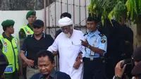 Abu Bakar Baasyir mengajukan PK atas vonis 15 tahun tindak pidana terorisme di PN Cilacap, Jawa Tengah, 2016. (Foto: Liputan6.com/Muhamad Ridlo)