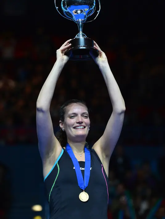 1. Tine Rasmussen - Legenda tunggal putri Denmark ini pernah menempati peringkat satu dunia di tahun 2008. Gelar masters pun banyak diraih oleh pebulutangkis yang acap kali mengumbar jump smash keras ke lawan. (AFP/Ben Stansall)