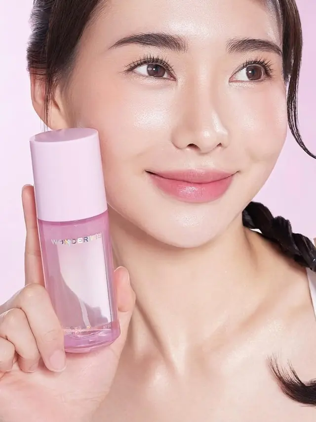 Brightening vs Hydrating: Kenapa Kulit Butuh Keduanya?