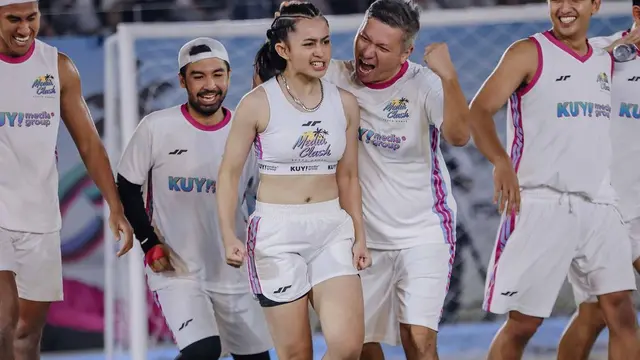 Potret Gaya Sporty Sintya Marisca