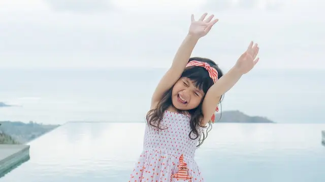 Potret Gemas dan Lucunya Chloe, Anak Asmirandah yang Sudah Pintar Pose. (instagram/chloeemmanuellevanwattimena)