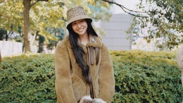 Gambaran Kerinduan Berkumpul Bersama Teman dan Keluarga Koleksi Terbaru Coach