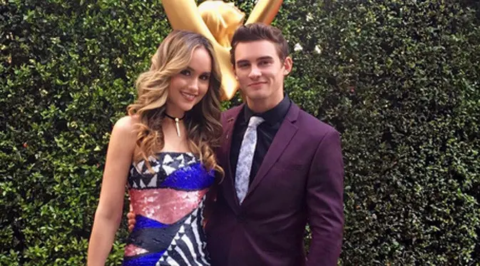 Setelah bertemu dengan Selena Gomez di New York Fashion Week (NYFW), Cinta Laura kembali menghadiri acara bergengsi Internasional, yakni Emmy Awards 2017 di Microsoft Theater, Los Angeles, California, United States. (Instagram/cintalaurakiehl)