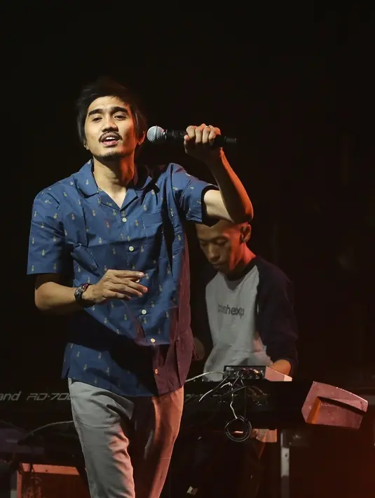 Sheila On 7 konser tunggal bertajuk A Night With Sheila On 7 di Gandaria City, Jakarta Selatan pada Kamis (5/12/2019) malam. (Bambang E Ros/Fimela.com)