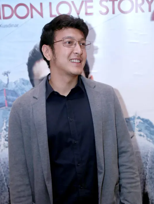 Para bintang lainnya yang turut bermain di film London Love Story 2 ini di antaranya adalah Michelle Ziudith dan Rizky Nazar. (Nurwahyunan/Bintang.com)