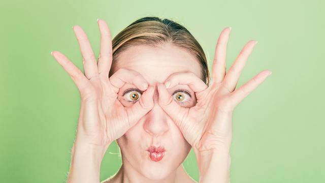 Ilustrasi mata panda