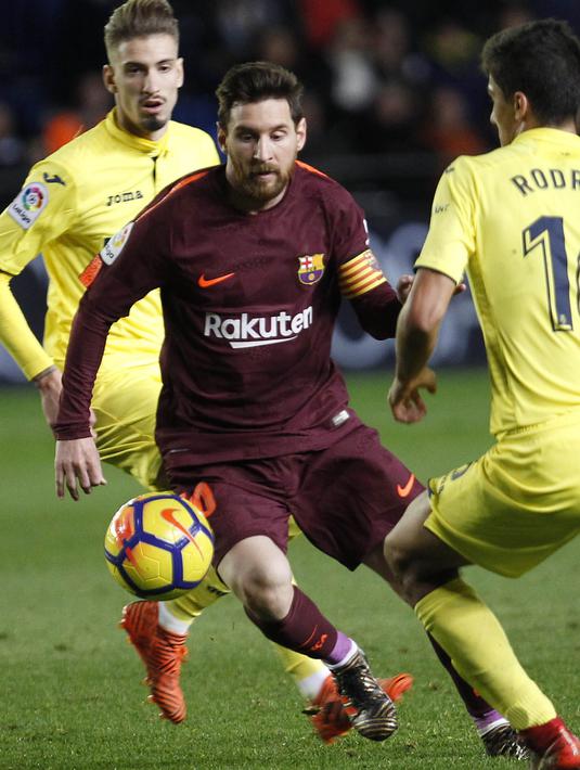 Foto Kartu Merah Warnai Kemenangan Barcelona Atas Villarreal Spanyol Bola Com