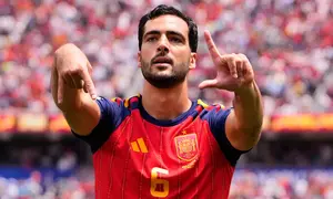 Pemain Spanyol Mikel Merino merayakan gol kedua timnya selama pertandingan perempat final Piala Dunia antara Spanyol dan Belgia di Inglewood, California, dekat Los Angeles, Jumat, 10 Juli 2026. (AP Photo/Mark J. Terrill)