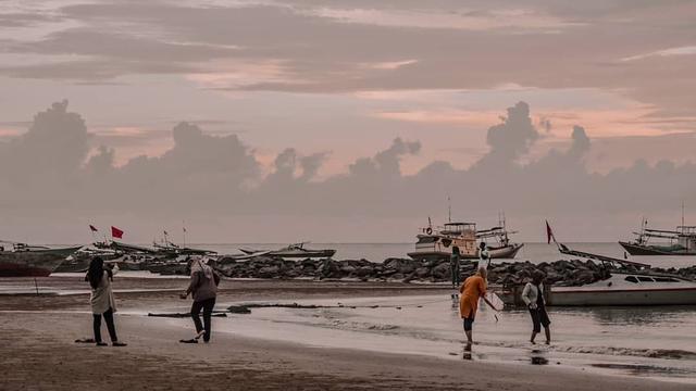 Wisata Banjarmasin Pantai Takisung