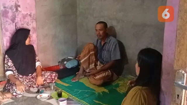 Muhyani, penjaga kambing yang jadi tersangka, ditemui di kediamannya. (Jumat, 15/12/2023). (Yandhi Deslatama/Liputan6.com).