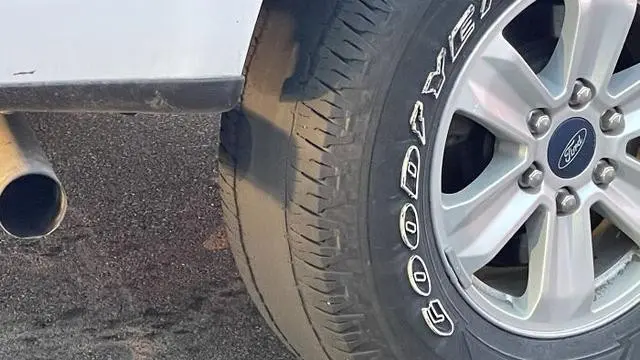 Kerusakan mobil nyeleneh (Bored Panda)