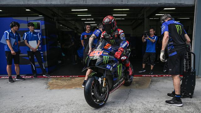 Foto: Kesibukan Pebalap MotoGP saat Hari Pertama Tes Pramusim di Malaysia, Bezzecchi Tercepat dengan Ducati Desmosedici