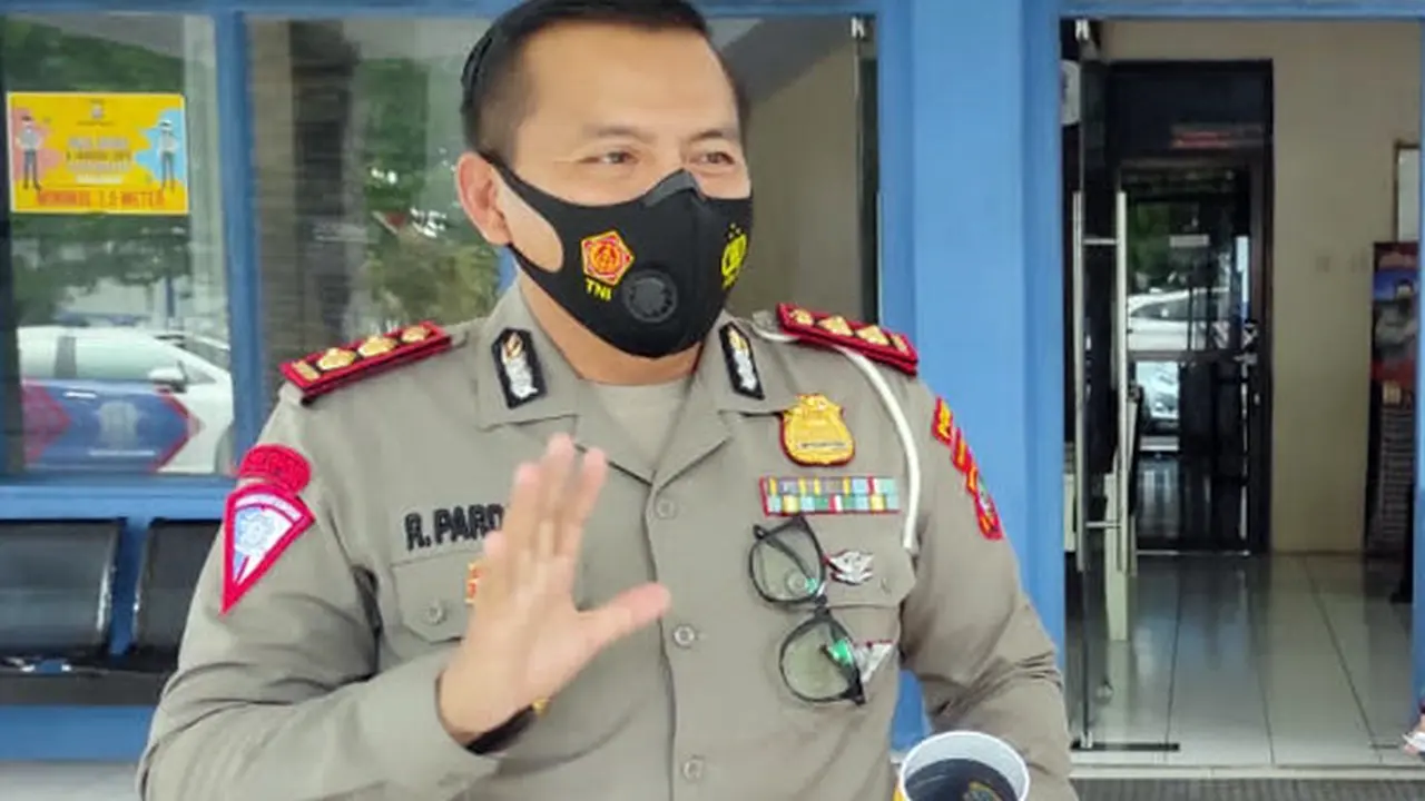 Direktur Lalu Lintas Polda Sulut AKBP Robertho Pardede.