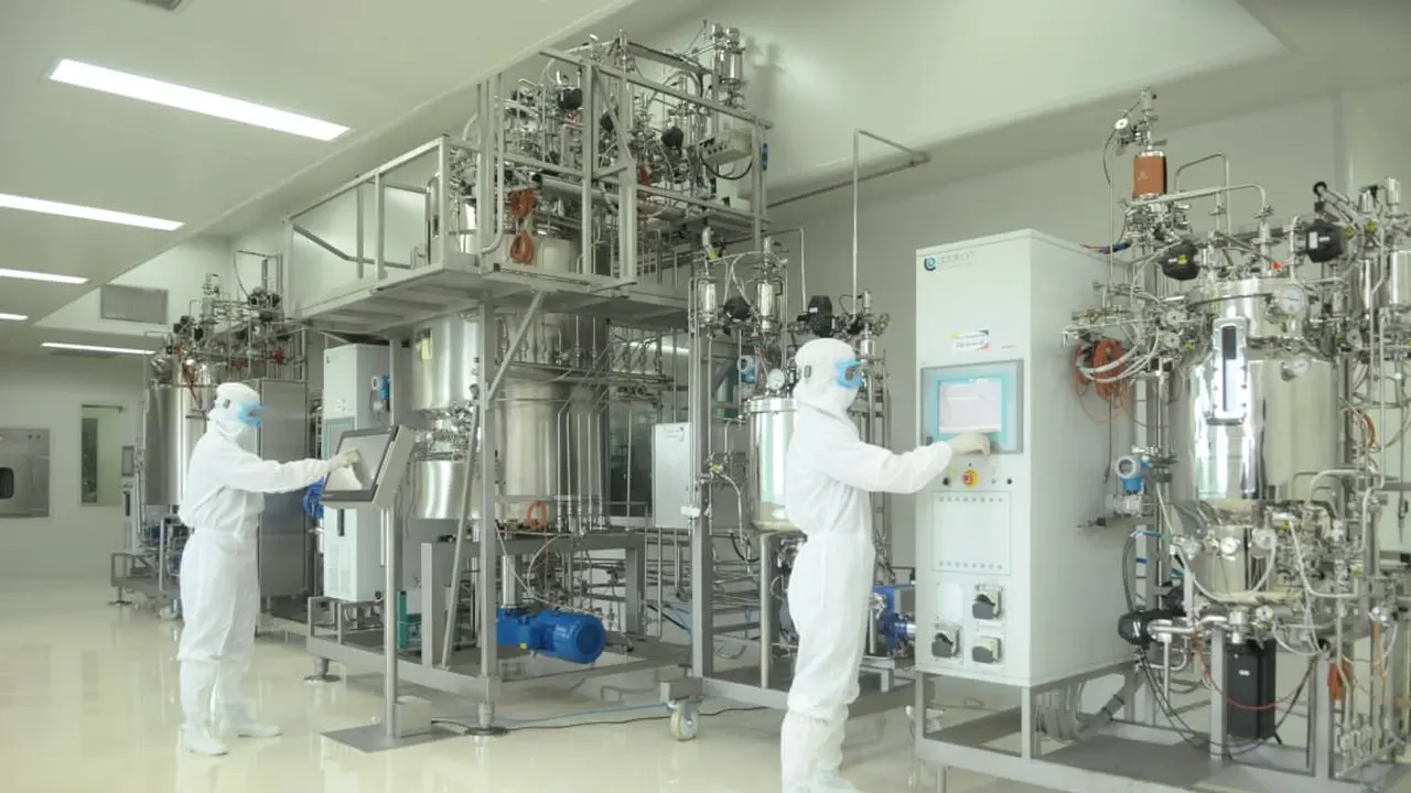 Produksi vaksin Bio Farma