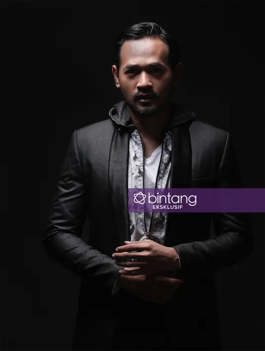 "Mereka bisa bermain sendiri, bukan berarti bermain sendiri lebih gampang dibanding bermain sama lawan tapi pengen aja punya tantangan bermain film yang isinya saya sendiri," lanjutnya saat berbincang dengan Bintang.com. (Bambang E. Ros/Bintang.com)