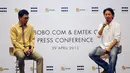 Direktur Utama EMTEK Grup, R. Alvin Widarta Sariaatmadja (kiri) bersama Jimmy Akili (CEO dan pendiri Bobobobo.com) memberikan sejumlah pernyataan jelang penandatangan nota kerjasama di Jakarta, Rabu (29/4/2015). (Liputan6.com/Helmi Fithriansyah)