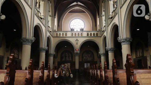 Gereja Katedral Bersiap Sambut Perayaan Natal