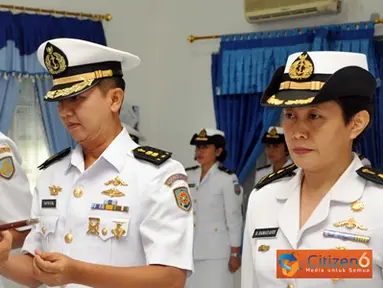 Citizen6, Surabaya: Komandan Pusdikes dalam amanatnya mengatakan serahterima jabatan merupakan bagian dari rangkaian tour of duty dan tour of area di lingkungan TNI AL yang menggambarkan dinamika pembinaan personel. (Pengirim: Penkobangdikal)