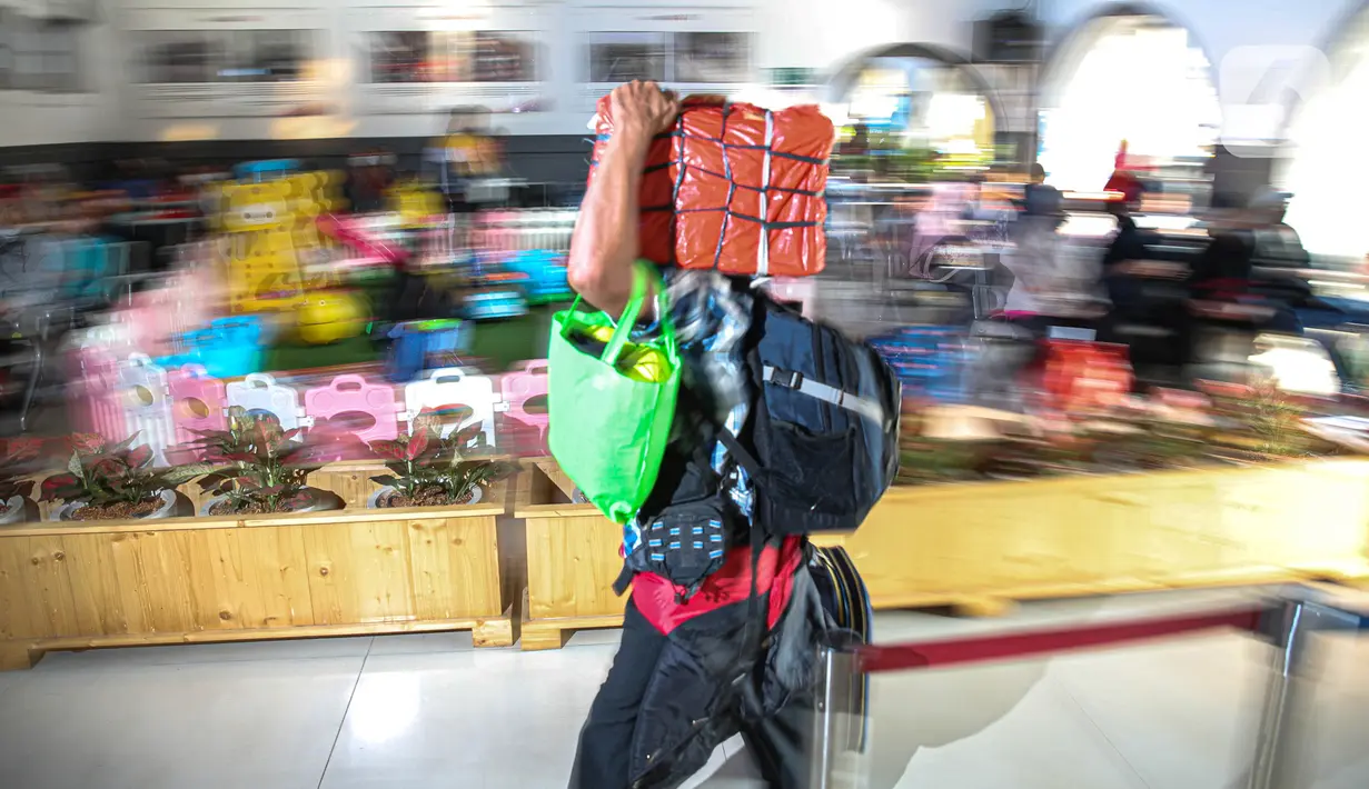 Hal itu dilakukan untuk memastikan angkutan lebaran dapat berjalan dengan aman dan lancar serta berkesan. (Liputan6.com/Faizal Fanani)