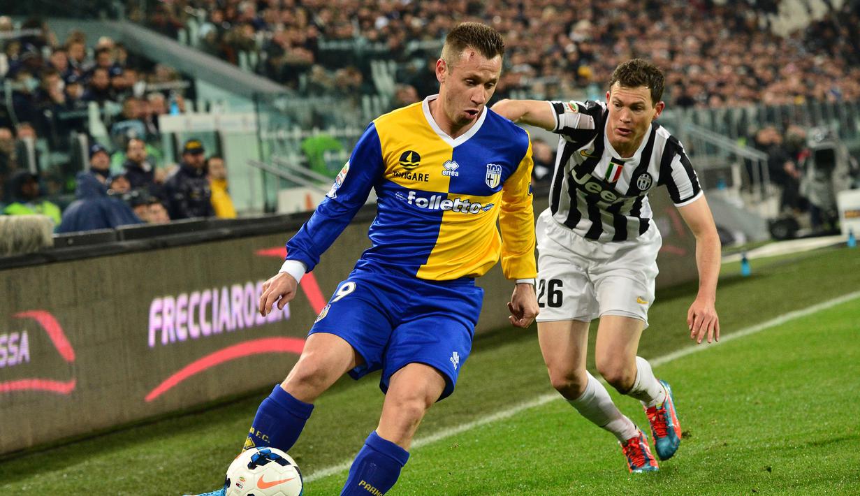 Namun kariernya mulai redup saat direkrut oleh Real Madrid. Cassano mengalami masalah berat badan karena kebiasaan pola makan yang sangat buruk. (AFP/Giuseppe Cacace)