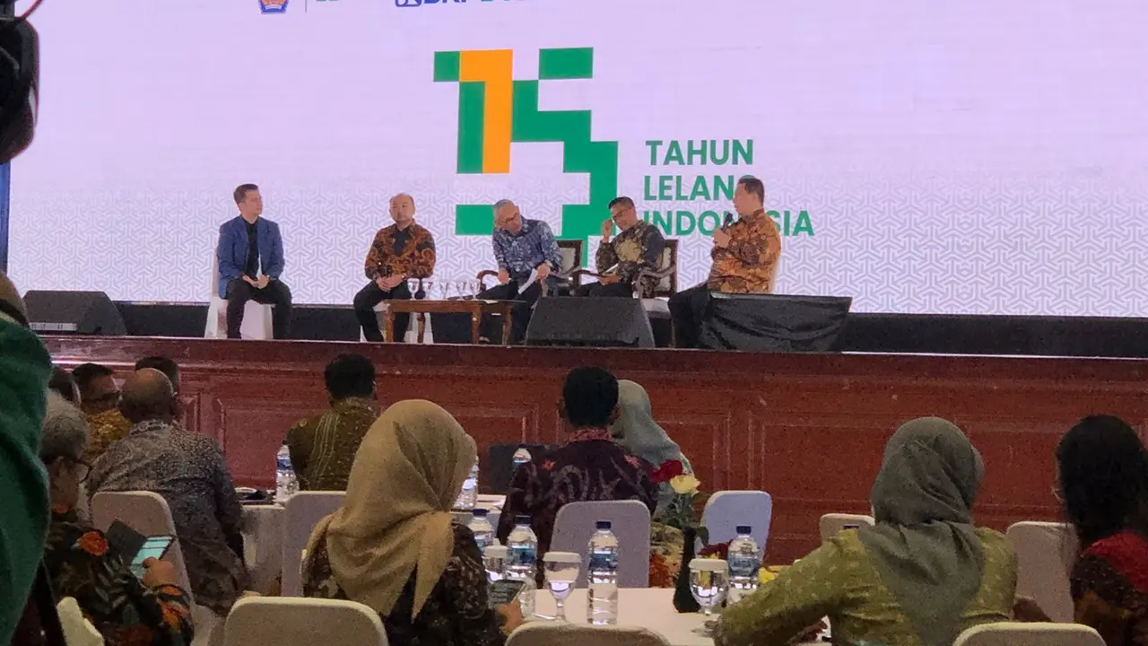 Kementerian Keuangan melaksanakan lelang sukarela berupa kendaraan bermotor, dalam acara puncak 115 tahun lelang Indonesia