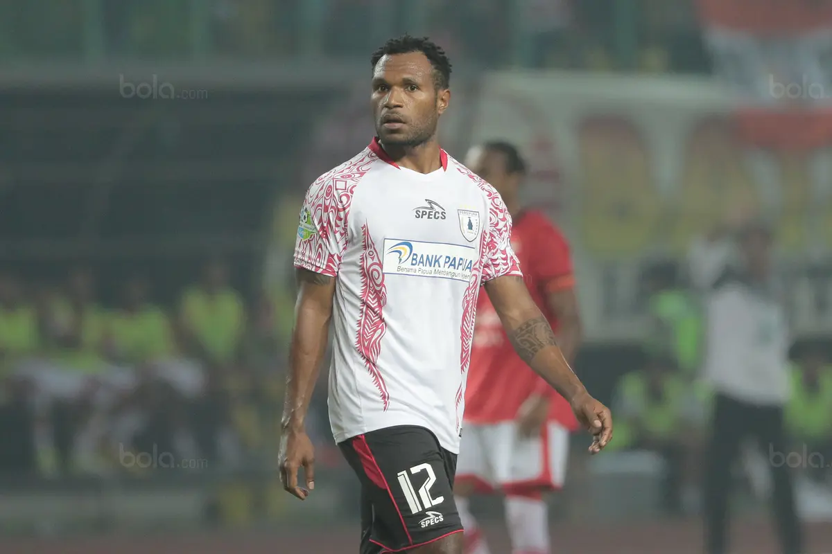 Nelson Alom