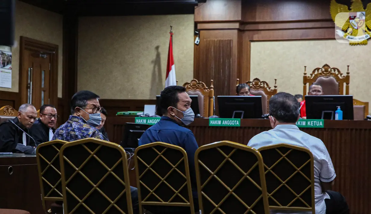 Ketiga hakim nonaktif pada Pengadilan Negeri (PN) Surabaya tersebut adalah Erintuah Damanik, Mangapul dan Heru Hanindyo. (Liputan6.com/Angga Yuniar)