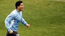 Raut striker Timnas Uruguay Luis Suarez pada saat menjalani sesi latihan i Buenos Aires pada 14 Juli 2011 dalam rangka persiapan Copa America. AFP PHOTO/Maxi FAILLA