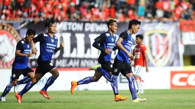 Arema Cronus vs Bali United