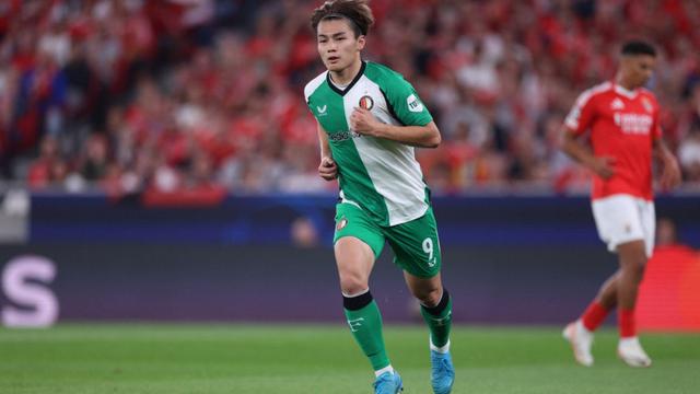 Ayase Ueda, Feyenoord