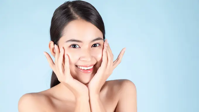 ilustrasi cara menghilangkan bruntusan di dahi/GP PIXSTOCK/shutterstock