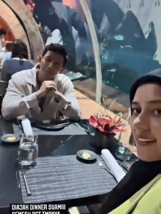 6 Momen Anniversary Pernikahan Fairuz A Rafiq dan Sonny Septian yang Dirayakan di Bali