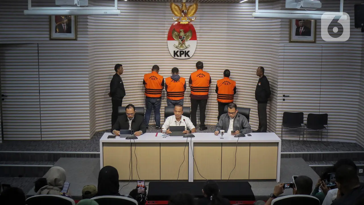 Barang Bukti OTT Kepala Kajari Bondowoso Puji Triasmoro