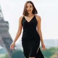 Melalui media sosialnya, Gisella Anastasia membagikan pemotretan saat sedang berada di Eropa. Namun, ada satu tempat yang menjadi sorotan, yaitu saat berada di Paris, Prancis. Ia tampak berpose dengan latar menara Eiffel. (Liputan6.com/IG/@gisel_la)