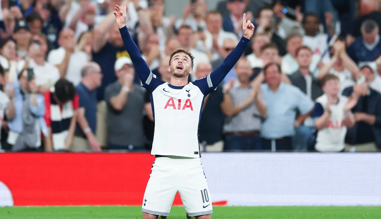Kemenangan ini akan menguntungkan Tottenham ketika ganti melawat ke markas Bodo/Glimt dalam duel leg kedua pekan depan. Satu kaki Spurs melangkah ke final dan berpeluang angkat trofi sebagai pelipur lara di musim ini. (AP Photo/Ian Walton)