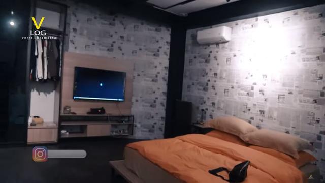 Potret Rumah Al Ghazali Berkonsep Industrial (sumber: YouTube/Verrel Bramasta)