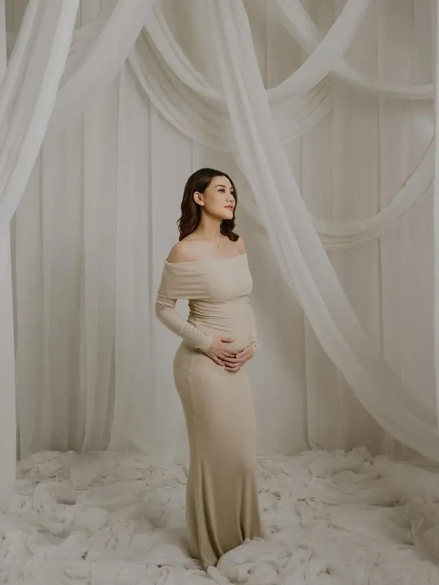 Aaliyah Massaid Hamil, Ini 6 Potret Pregnancy Reveal di Usia Kandungan 4 Bulan