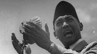 Presiden pertama Indonesia Ir. Soekarno. (via: esabong.my.id)