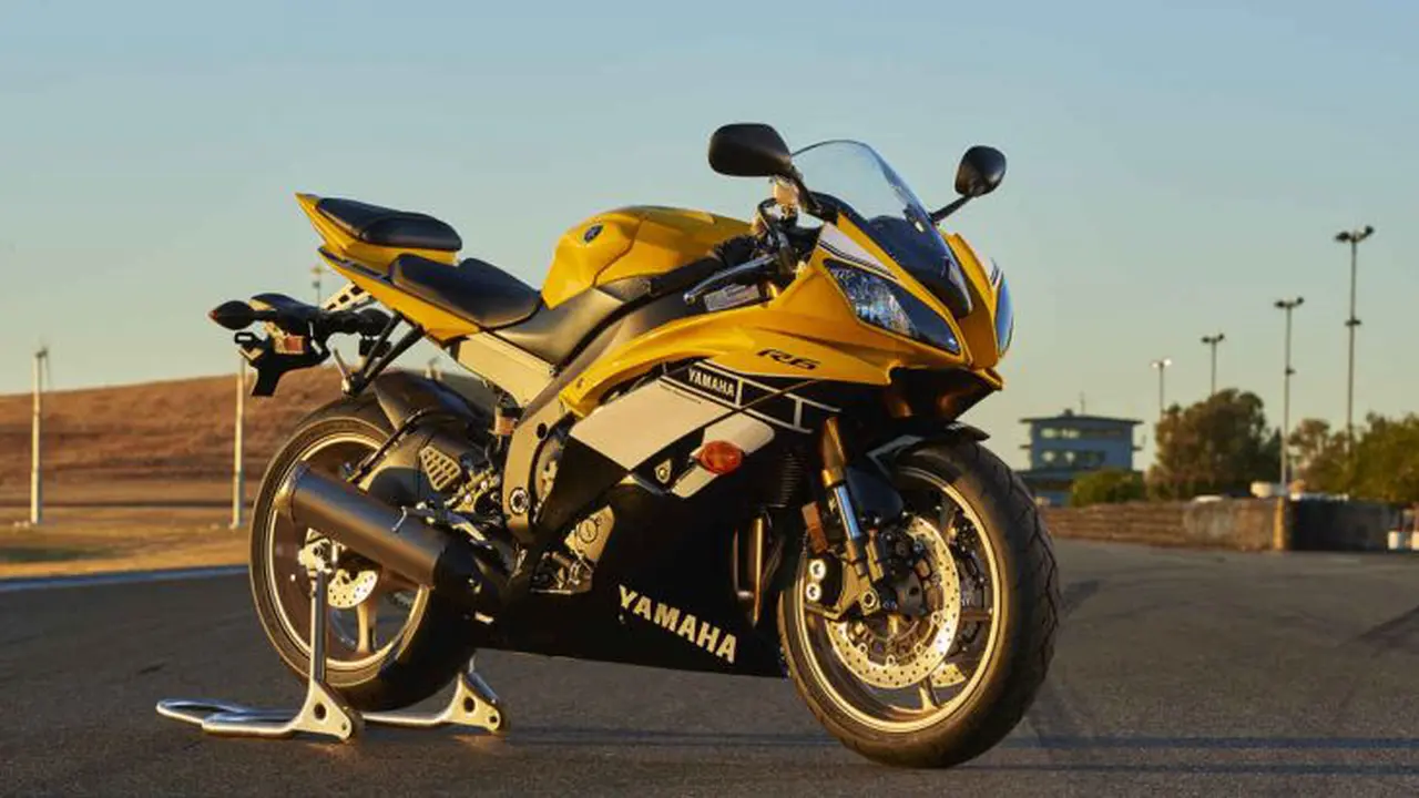 YZF-R6 Berkelir Kuning Tandai Ulang Tahun Yamaha Ke-60