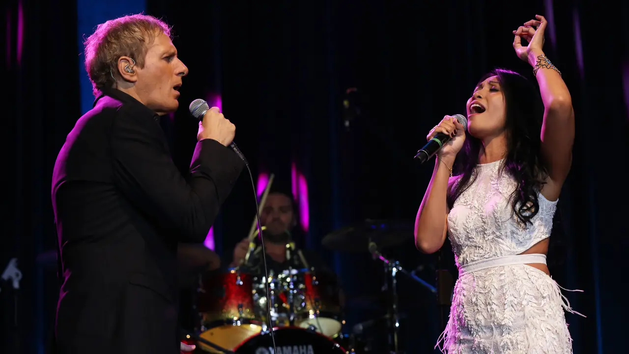 [Bintang] Michael Bolton & Anggun