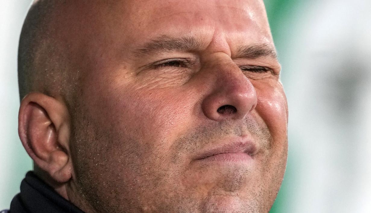 Arne Slot akan menjadi pelatih Belanda pertama di Liverpool. Publik Anfiled tentu akan berharap dirinya akan menjadi suksesor Jurgen Klopp yang telah berpisah dengan The Reds. (AFP/Andy Buchanan)