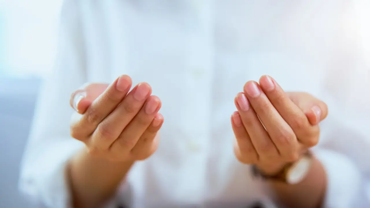 Kata-Kata Cinta Islami Agar Tak Berlebihan