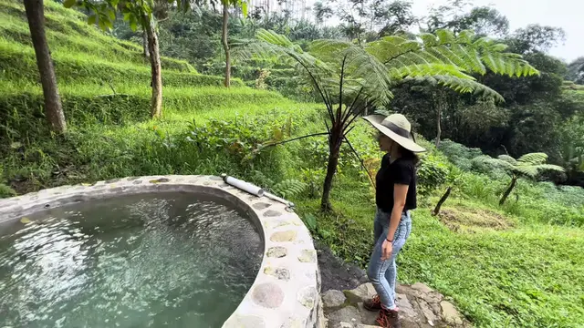 Angelina Ci di Rumah Hutan